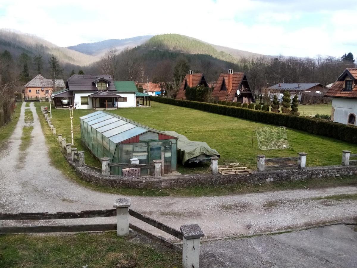 Apartmani Jovanovic Perucac Buitenkant foto