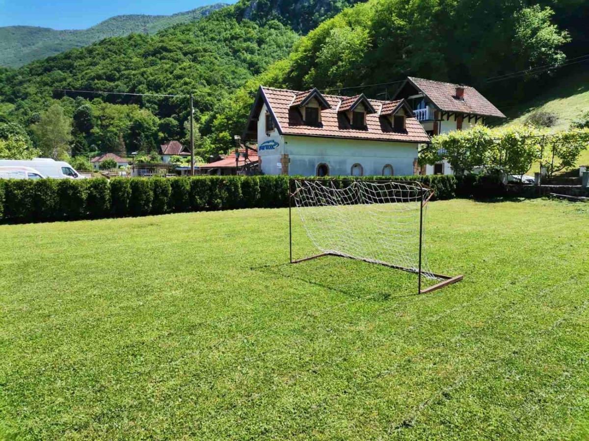 Apartmani Jovanovic Perucac Buitenkant foto