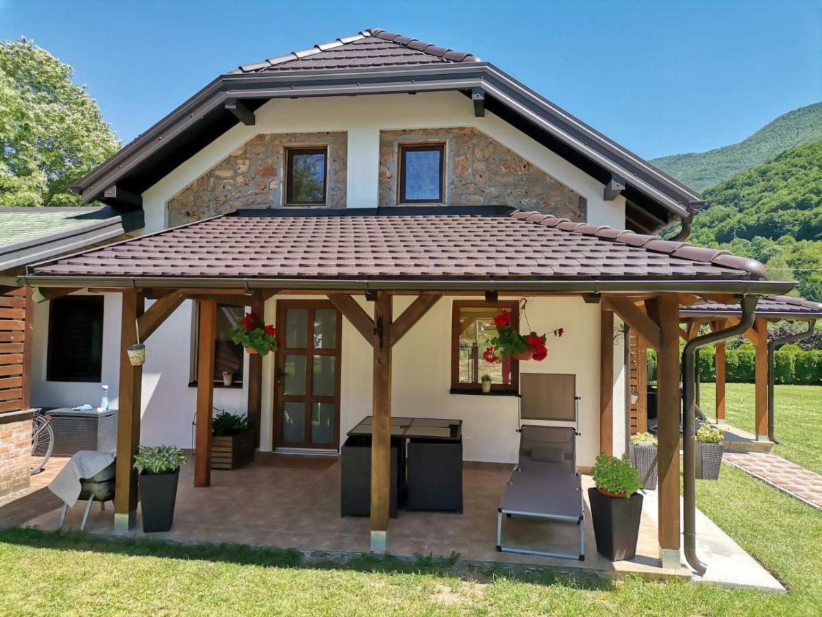 Apartmani Jovanovic Perucac Buitenkant foto