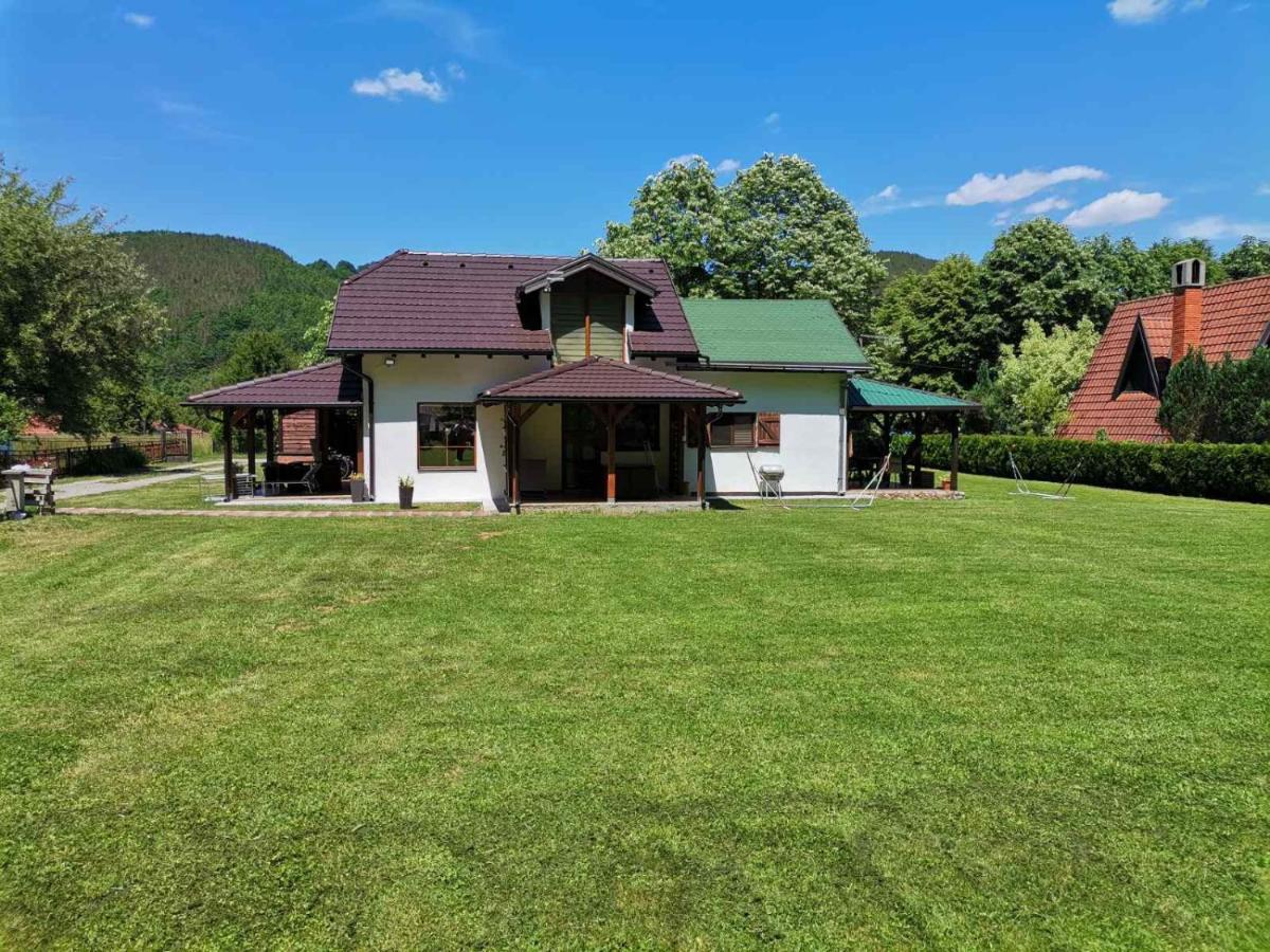 Apartmani Jovanovic Perucac Buitenkant foto
