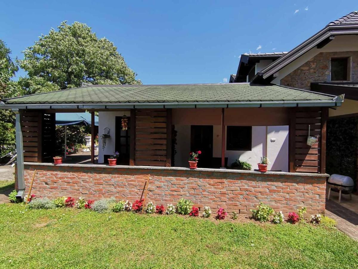 Apartmani Jovanovic Perucac Buitenkant foto
