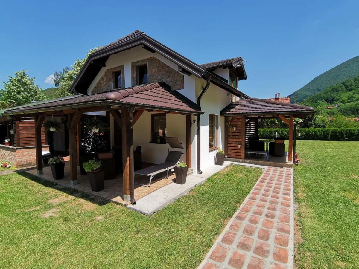Apartmani Jovanovic Perucac Buitenkant foto