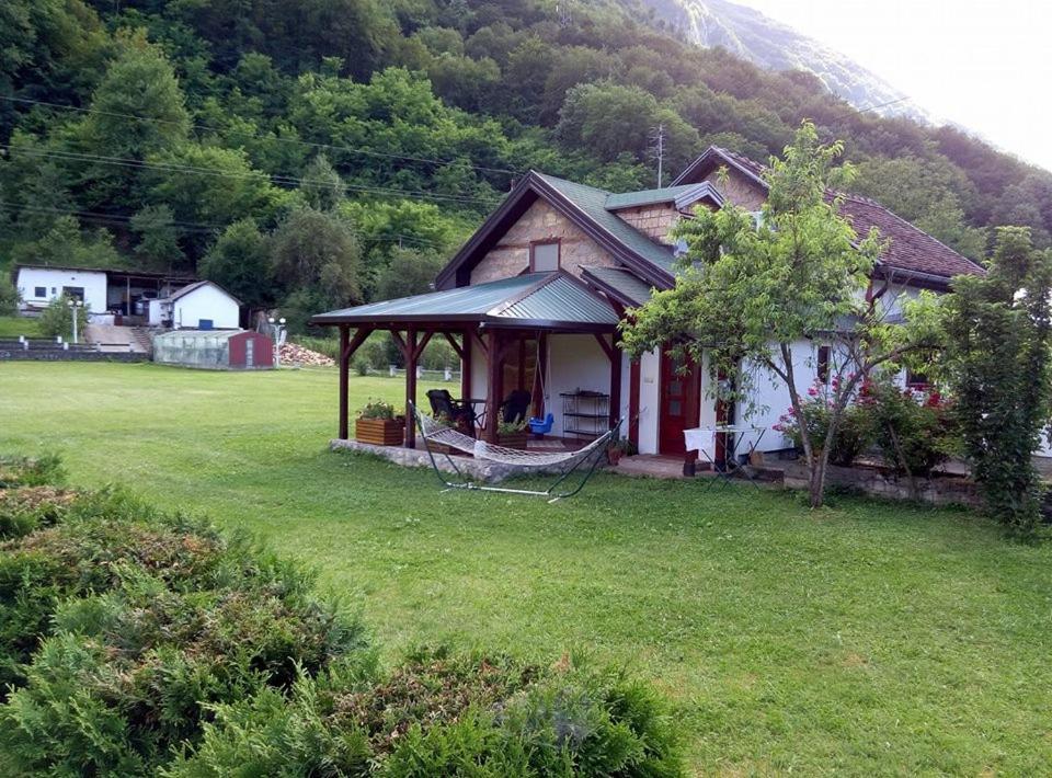 Apartmani Jovanovic Perucac Buitenkant foto