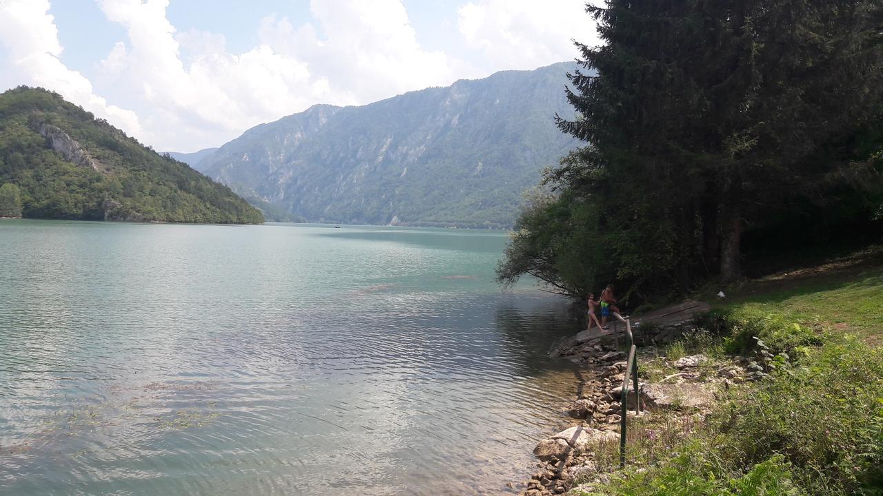 Apartmani Jovanovic Perucac Buitenkant foto