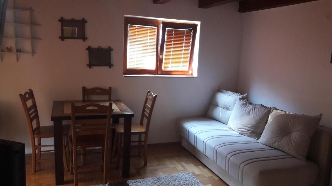 Apartmani Jovanovic Perucac Buitenkant foto